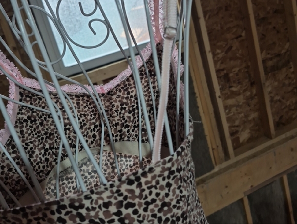 Leopard Print Lace Trim Women's Victoria's Secret Cami Top. Medium - Picture 6 of 7